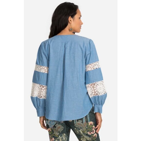 💕JOHNNY WAS💕 Thalassa Pieced Button-down Shirt Lace Detail Chambray Blue NWT - Picture 5 of 16